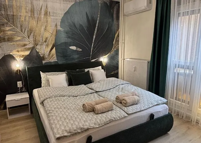 Belvarosi Deluxe * Pětikostelí